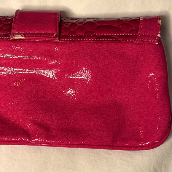 Snakeskin embossed clutch with silver hardware - Picture 4 of 4